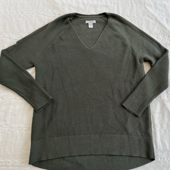 Athleta size S grey knitted v neck sweater in great condition - Picture 1 of 6